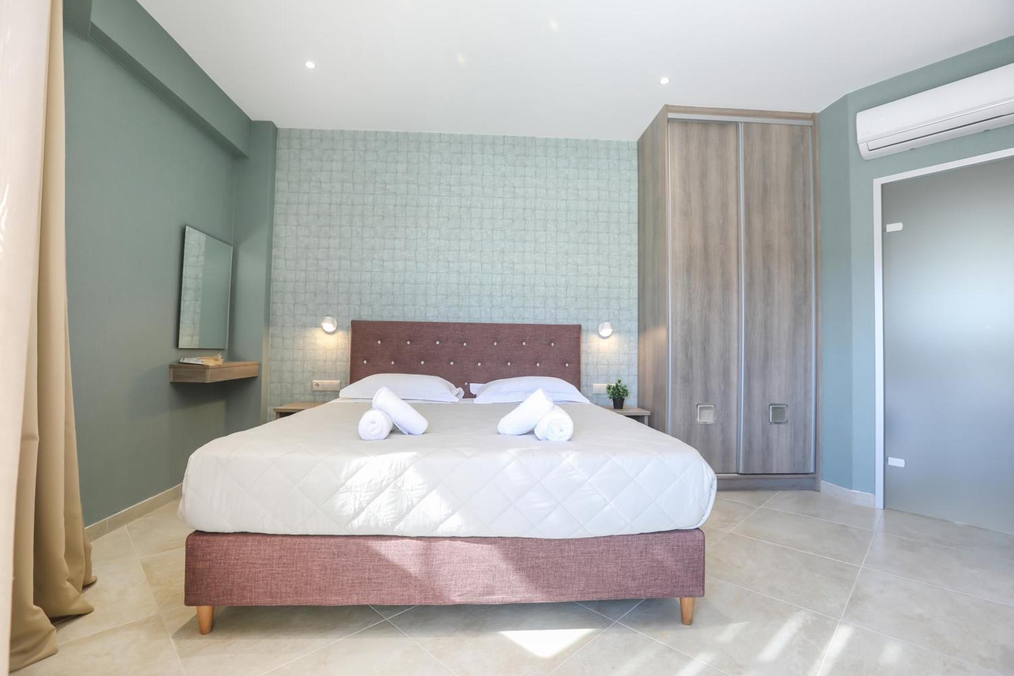 Corfu Gold Luxury Suites Benitses  Exteriör bild